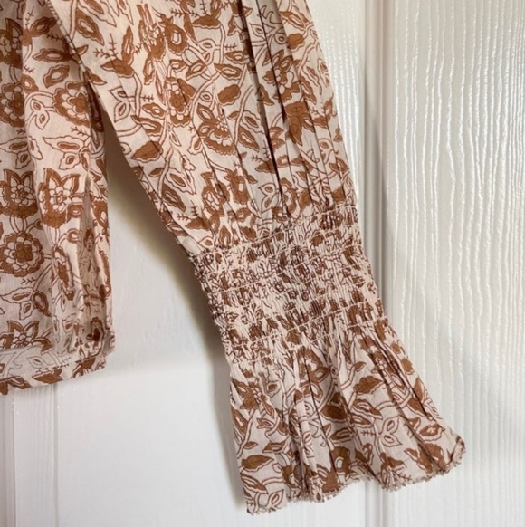 Cloebella Rezza Floral Neutral Metallic Smocked Sleeve Blouse Medium - Picture 11 of 15